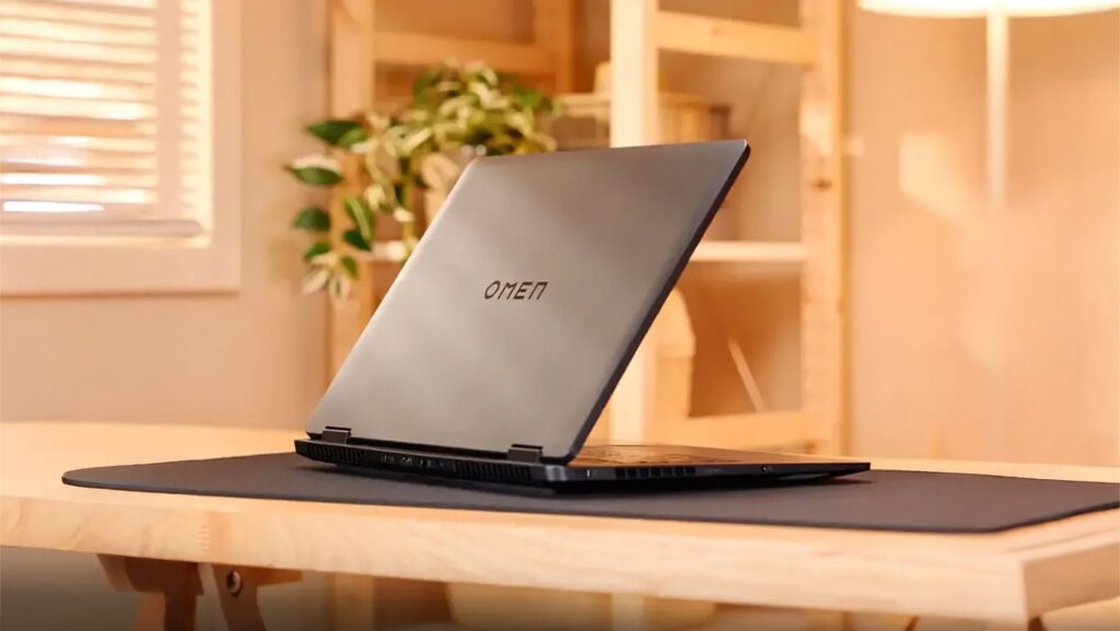 HP Laptop, RTX 5060, ลดราคา $300