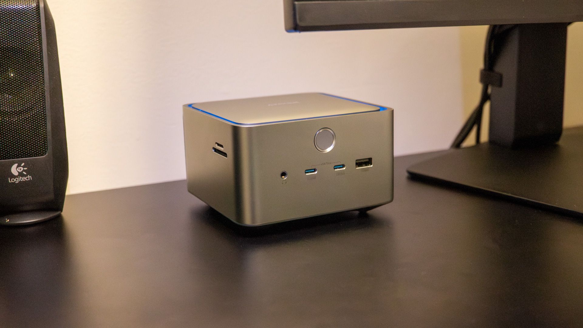 Anker, 15-Port, Thunderbolt 5 Dock, น่าประทับใจ, ราคาแพง