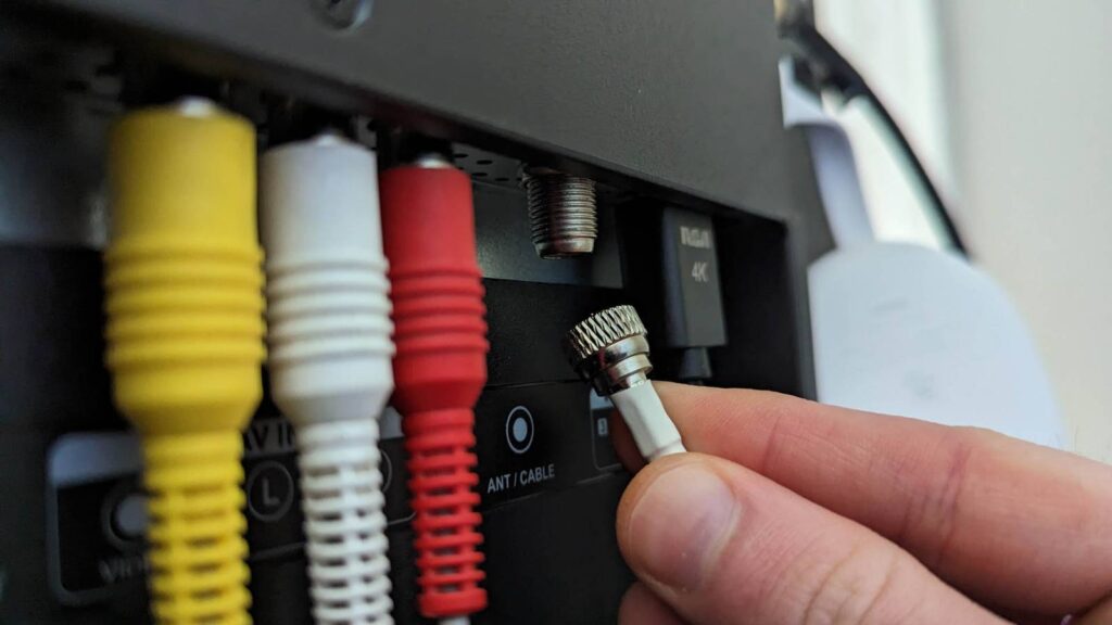ทีวีดาวเทียม DRM กฎหมายใหม่ FCC