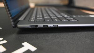USB-C, แล็ปท็อป, เดสก์ท็อป